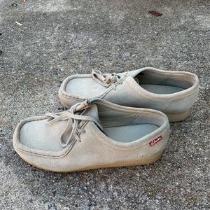 Clarks wallabee